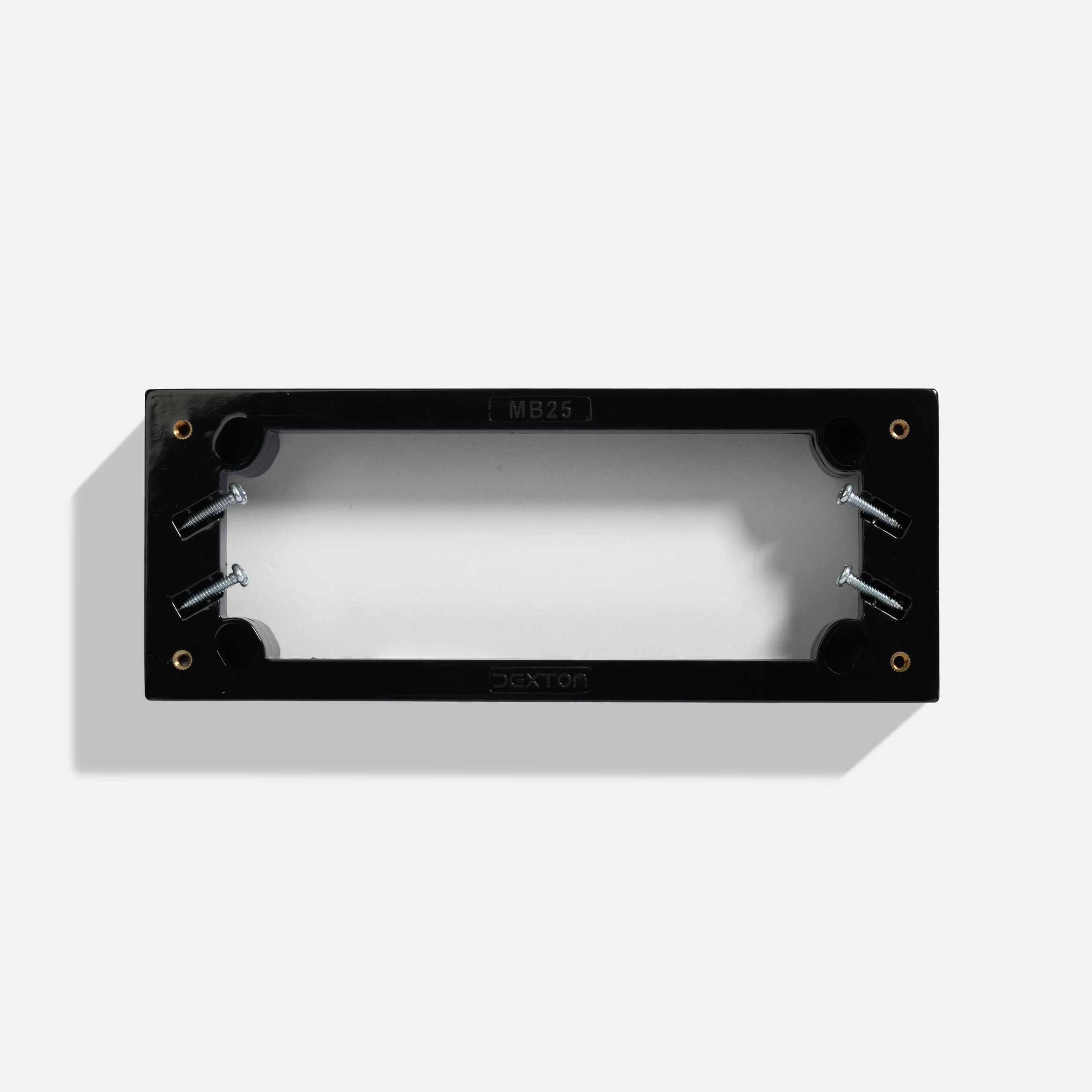 Black quad mounting block 25mm
