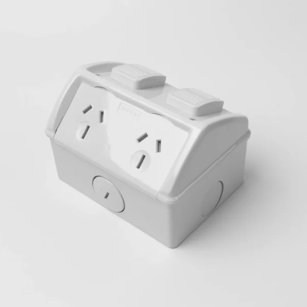 Double weatherproof socket 15A IP53